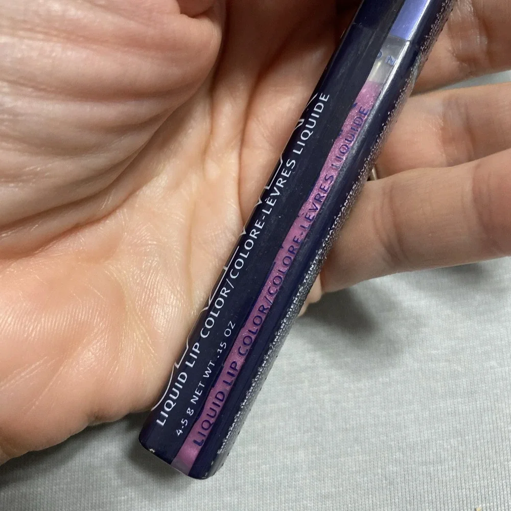 Avon ultra glazewear